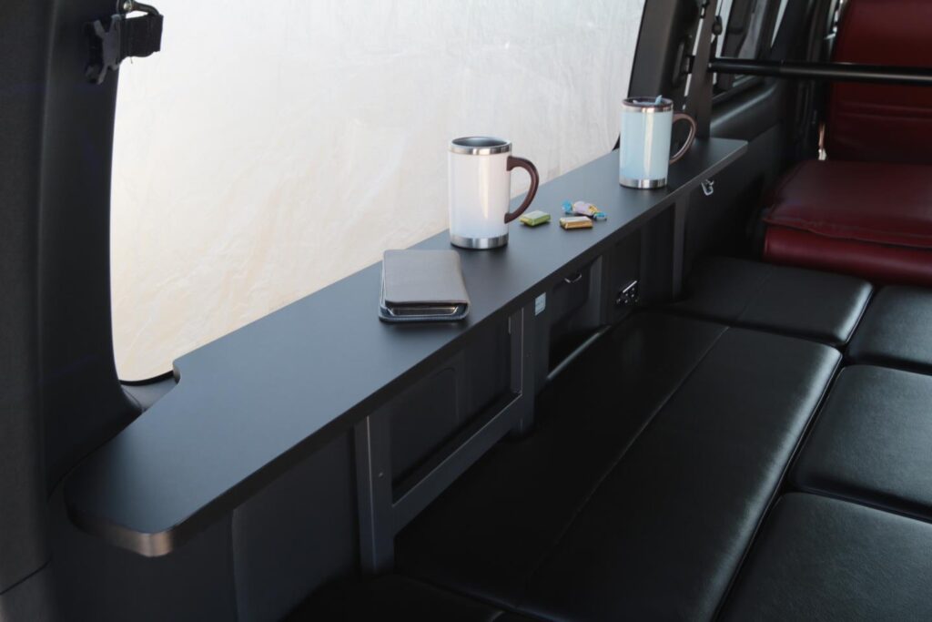 サイドテーブル付きのベッドキットハイエースSGL用Gブロックベッド