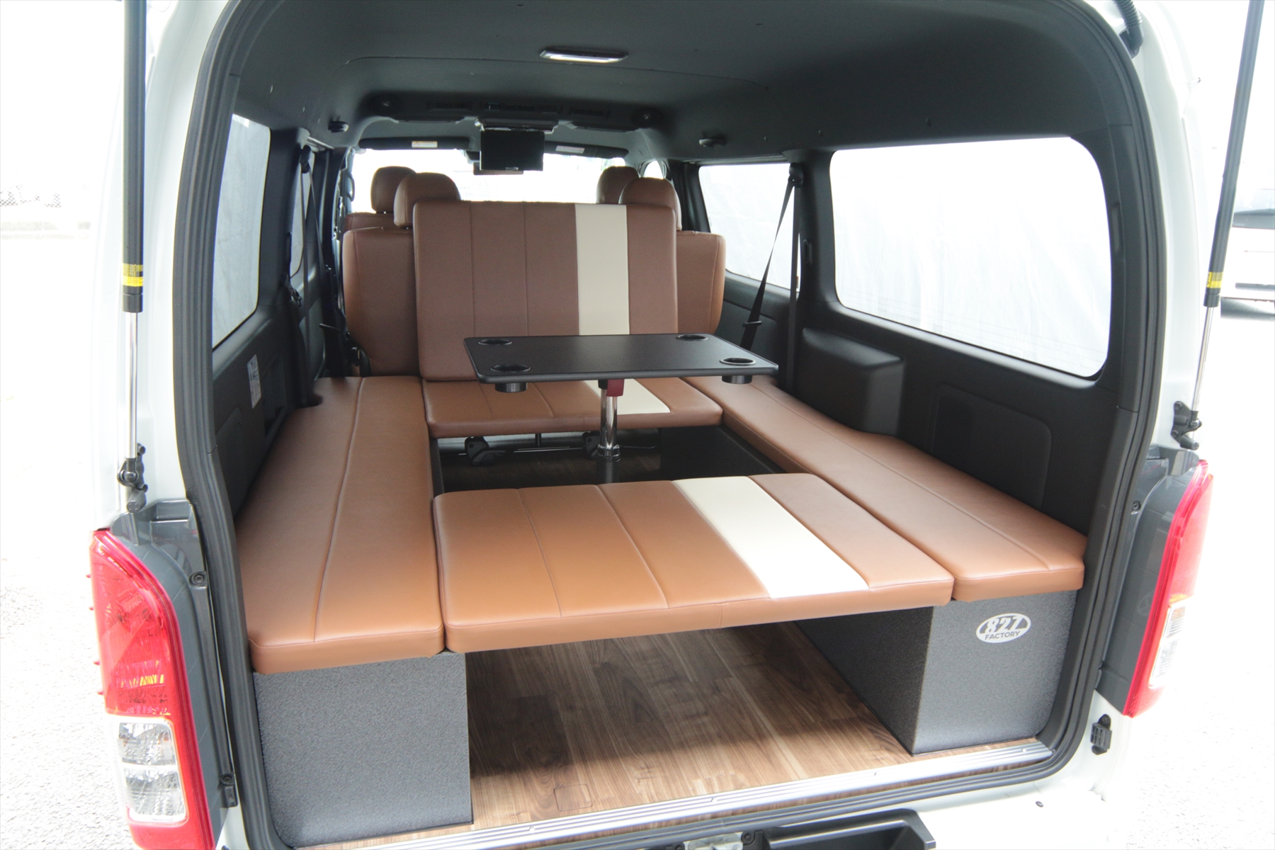 ハイエースポール式テーブル