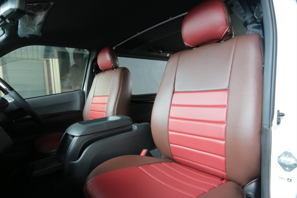 ハイエースシートカバー