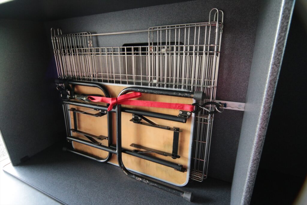 ドッグショーで全国遠征ケージもバリケンも収納わんこのための専用ラック