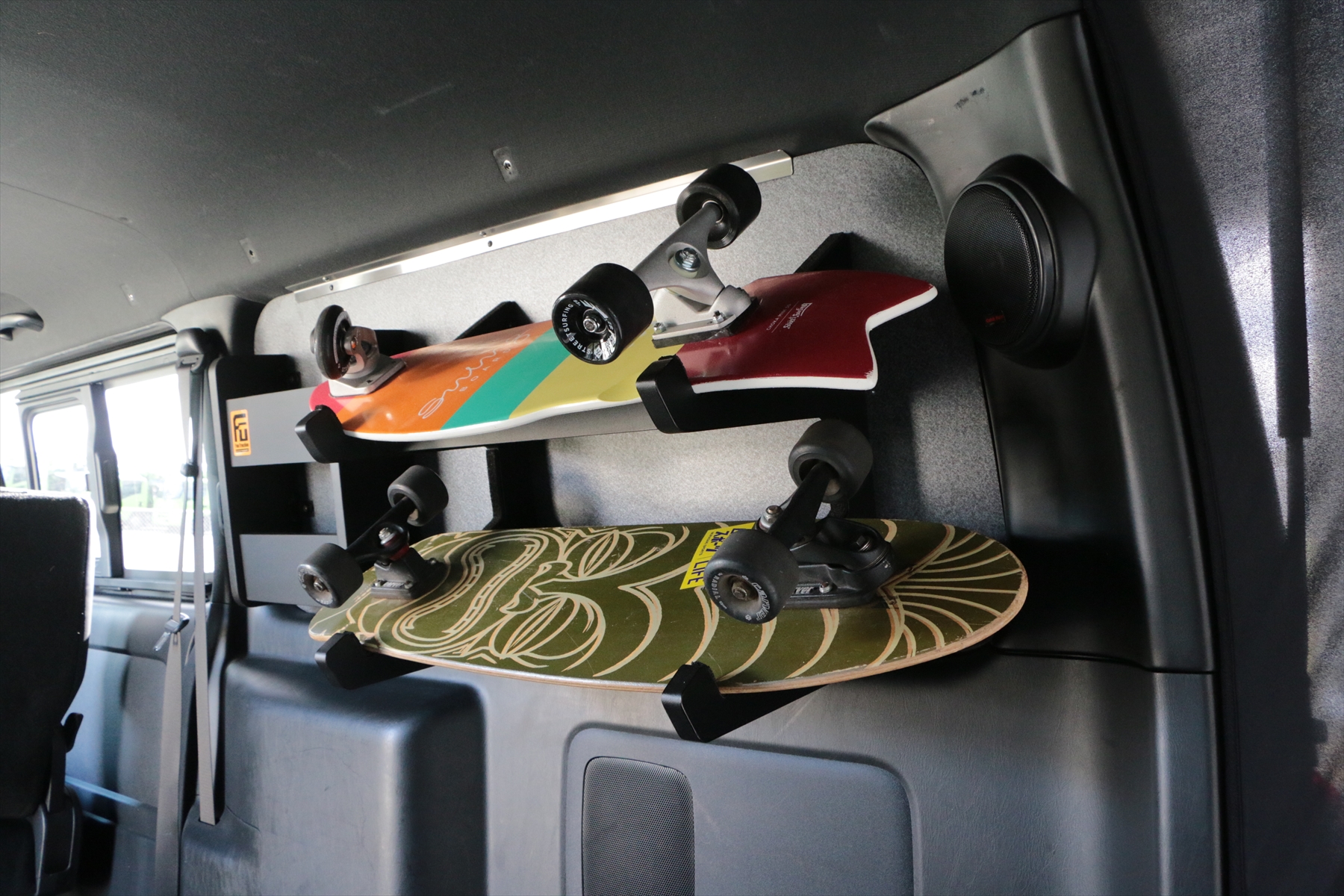 窓埋めパネルを利用したスケボーラック