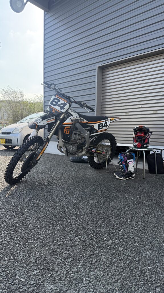 明日は九州モトクロス選手権開幕です